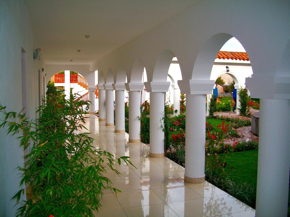Hotel Agustos Urubamba Exterior foto
